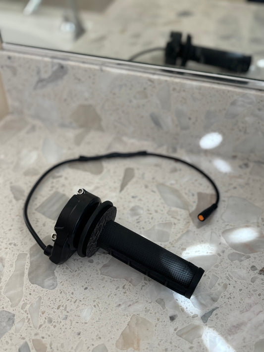 V2 Super 73 Plug and Play Surron Throttle